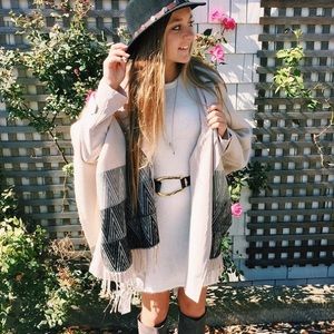 LF grey zigzag poncho scarf